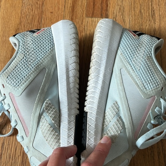 Reebok Women’s Aqua Tennis Shoes Size 8 - Picture 8 of 10